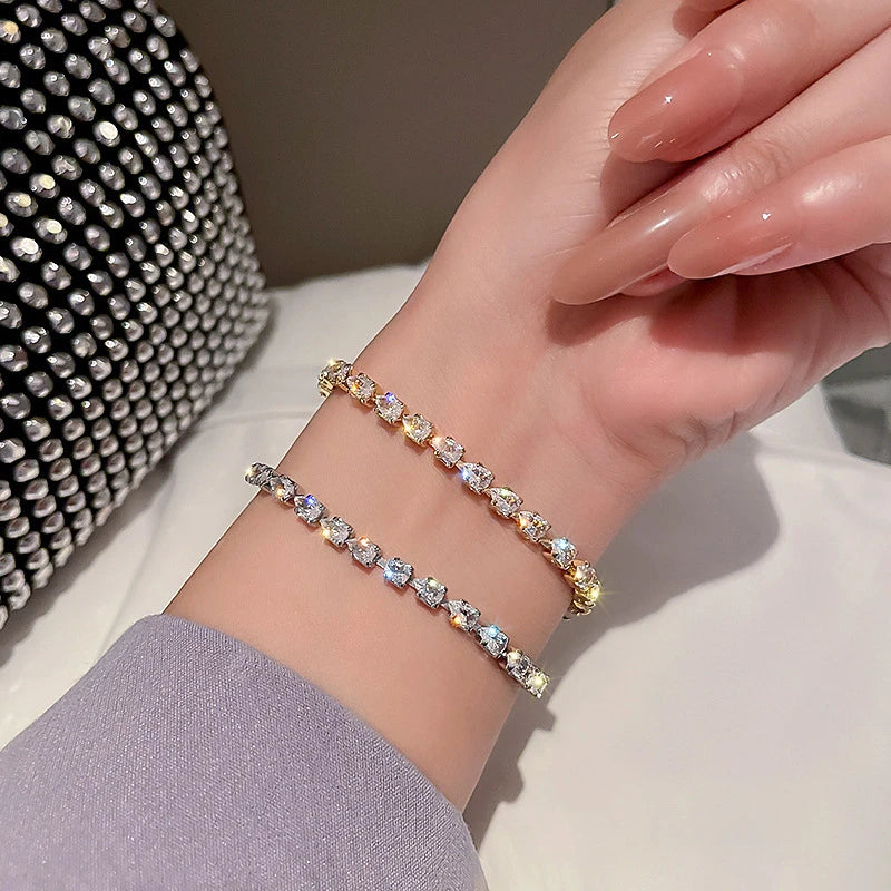 New Fully Inlaid Rhinestone Adjustable Gold Plated Shiny Women's Bracelet Fashion Droplet Shape Zircon Bracelet Jewelry Gift