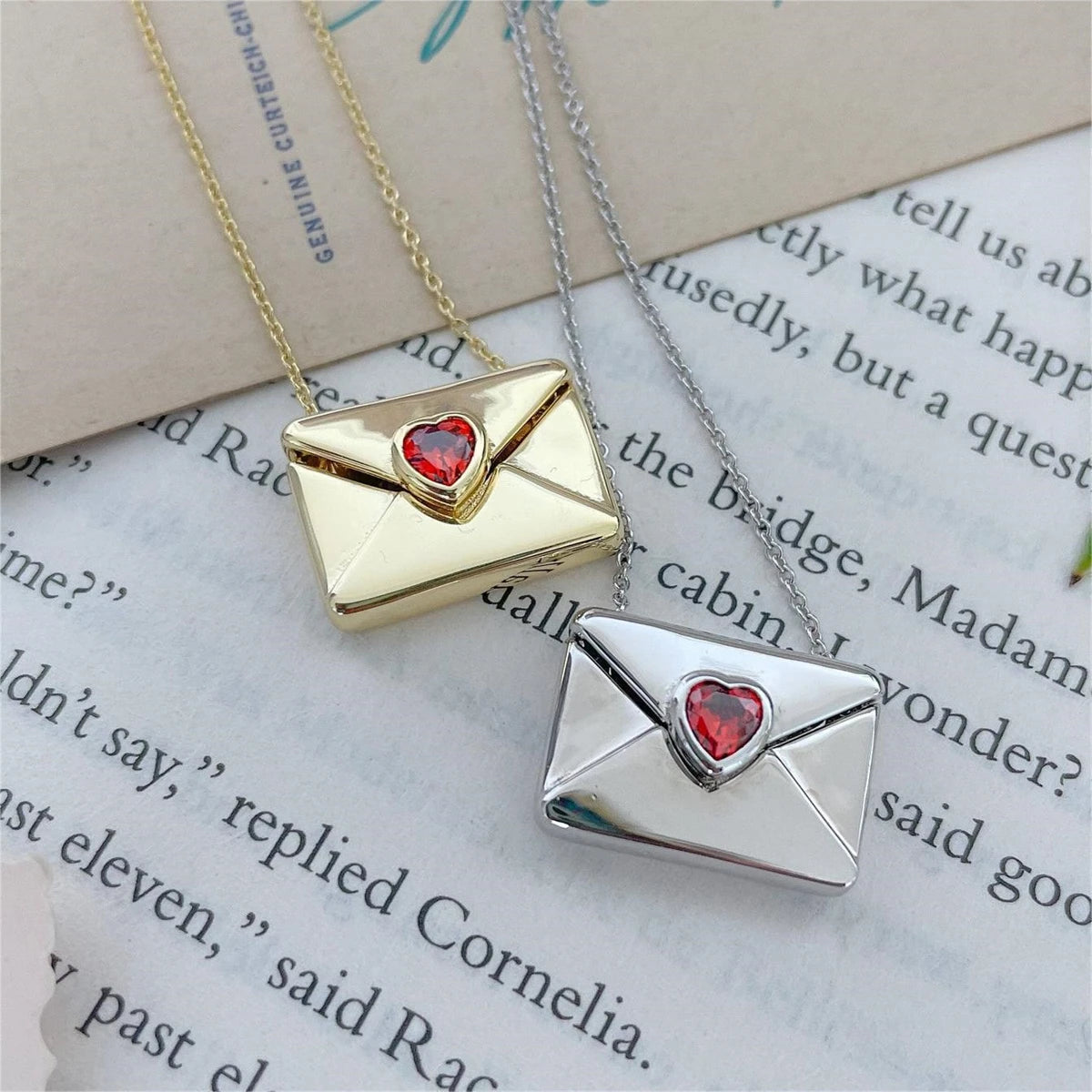 Valentine's Day Red Love Envelope Box Necklace Opening and Closing English Words I Love You Proverbs Necklace