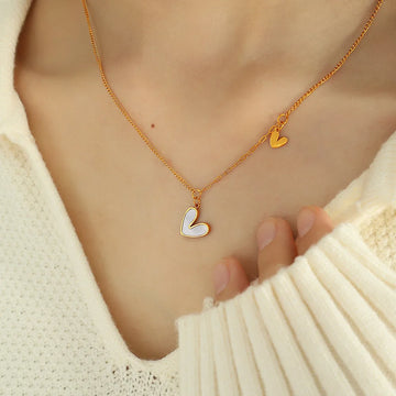 Stainless Steel White Shell Heart Pendant Necklace for Women Dainty Simple Tender Clavicle Chain Jewelry Gift