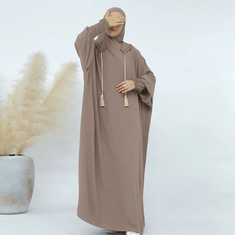 Women Tassel Abayas Muslim Ramadan Prayer Clothing With Hooded Jalaba Solid Casual Batwing Sleeve Arab Oriental Robe Eid Djellab