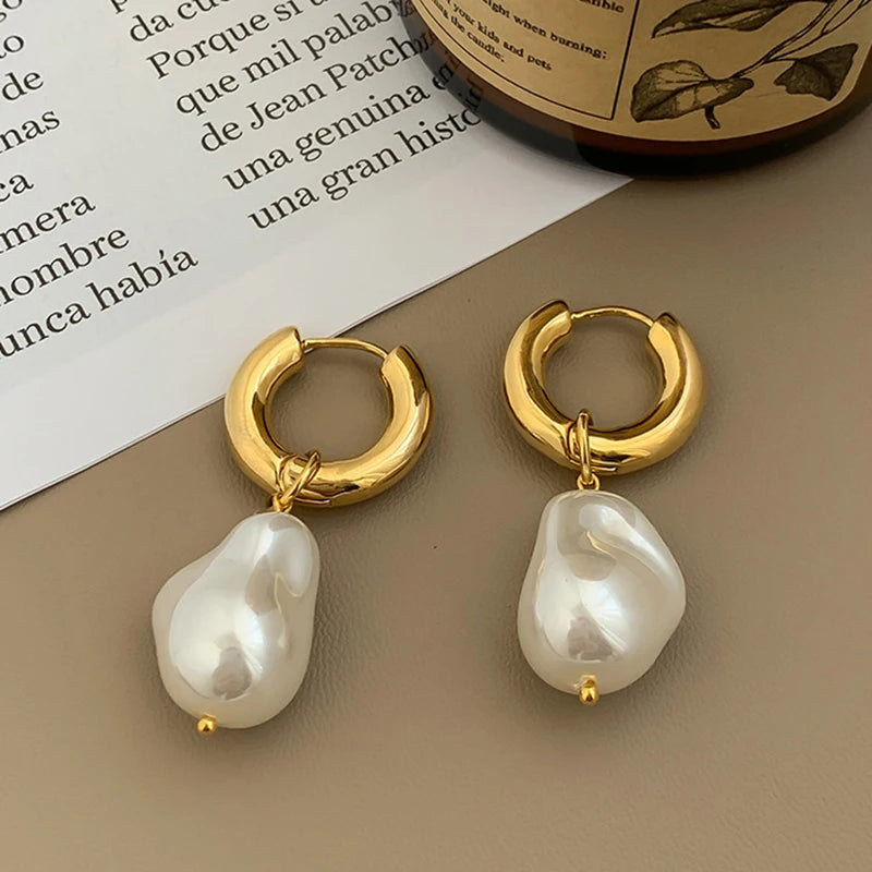 New Vintage Circle Drop Earrings Baroque Pearl Earrings Gold Color Round Earclip Women Temperament Elegant Jewelry Party Gifts